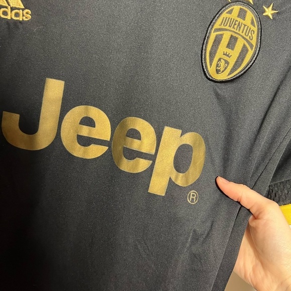 JUVENTUS ADIDAS 2015/2016 THIRD FOOTBALL SHIRT JERSEY - Picture 3 of 10